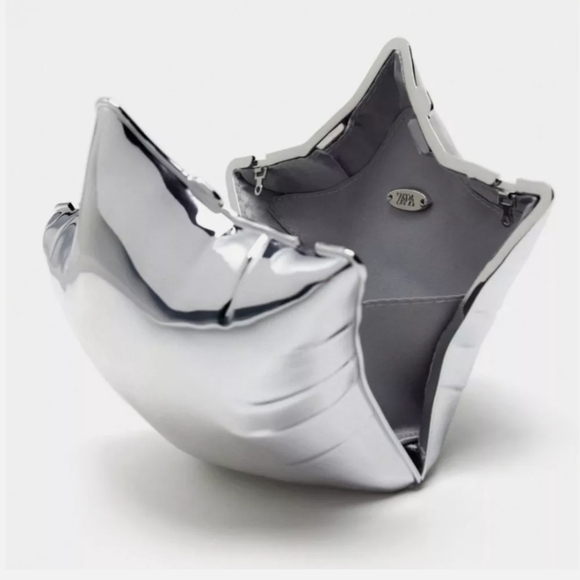 Zara Silver Star Box Clutch/CrossbodyBox clutch shaped like a star balloon - Picture 3 of 12
